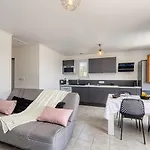 Fleurie By Interhome Appartamento Fréjus