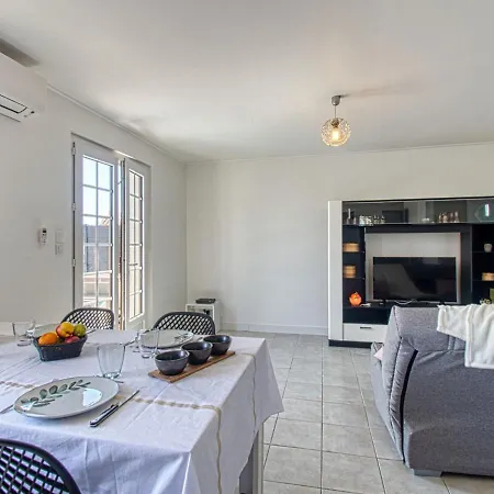 Apartment Fleurie By Interhome
