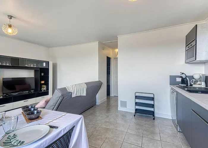 Appartement Fleurie By Interhome Fréjus